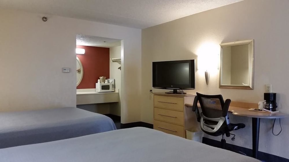 غرفة قياسية بسريرين كوين، Days Inn by Wyndham Buena Park 8/9