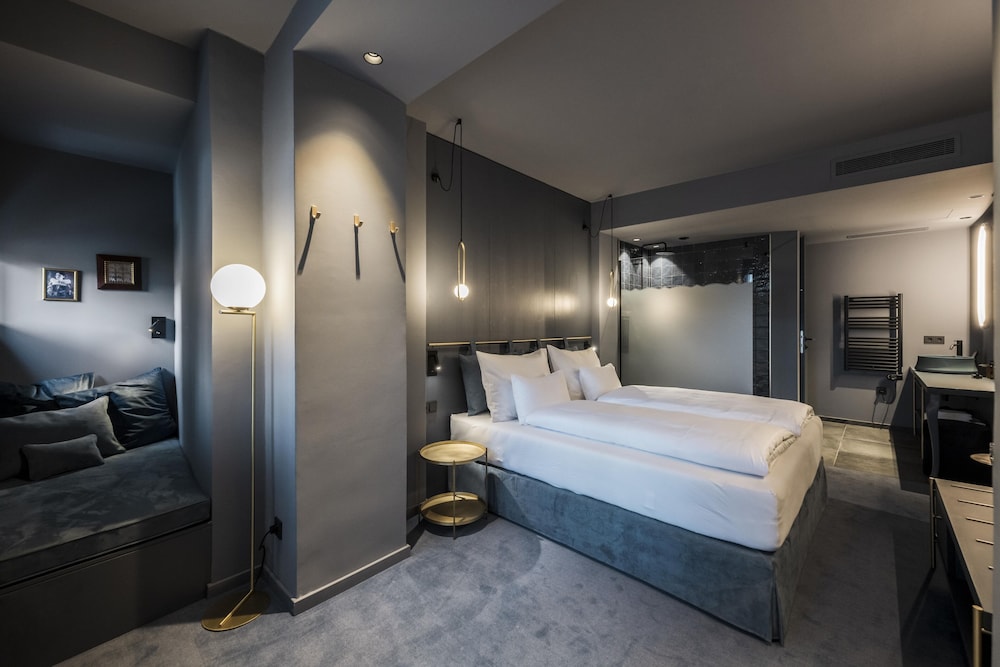 Hotel Weisses Kreuz Innsbruck 6/71