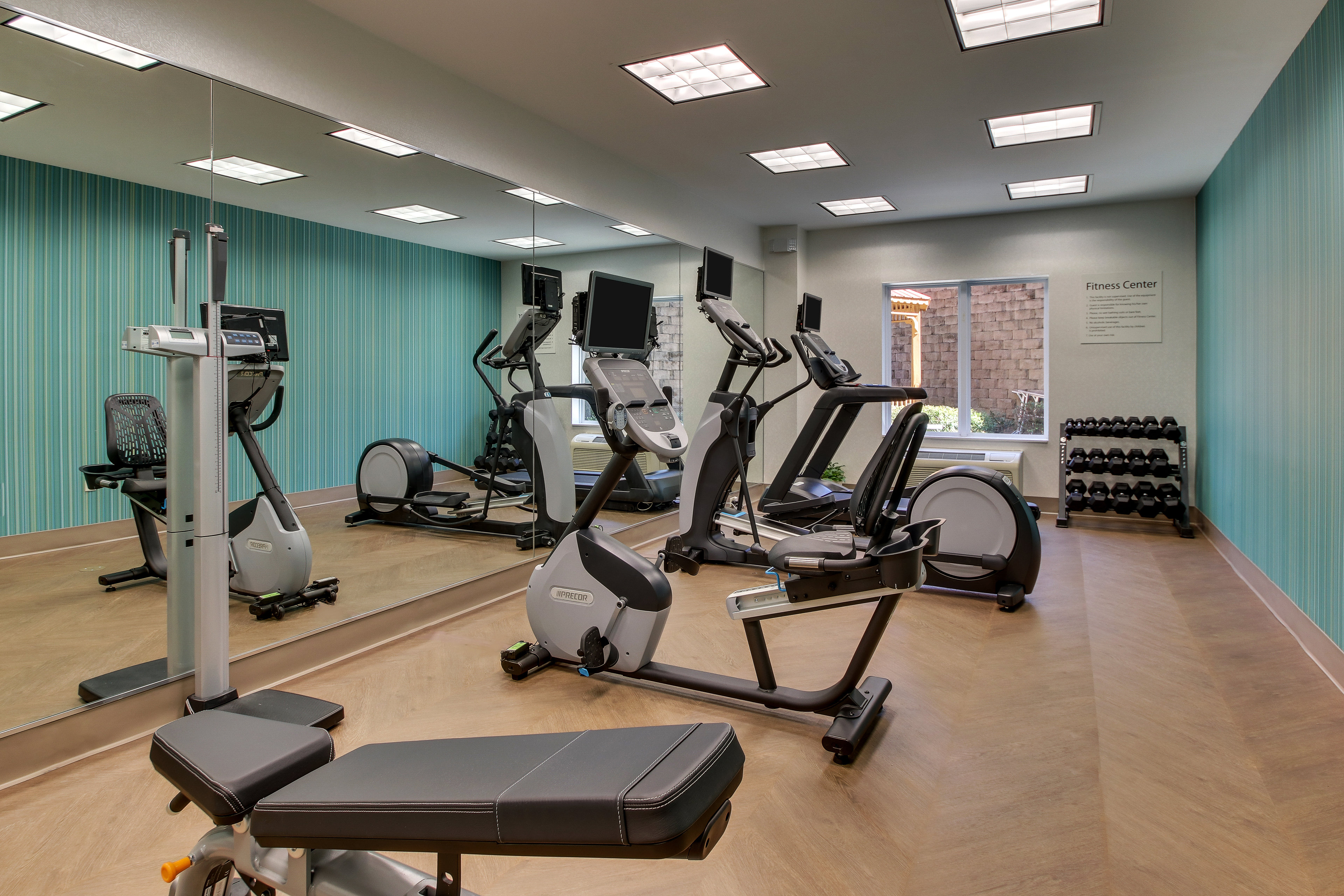 Holiday Inn Express Hotel And Suites Columbus Ft Benning 24/36