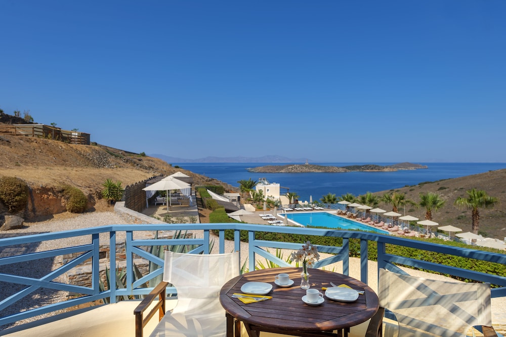 Sunrise Beach Suites 32/50