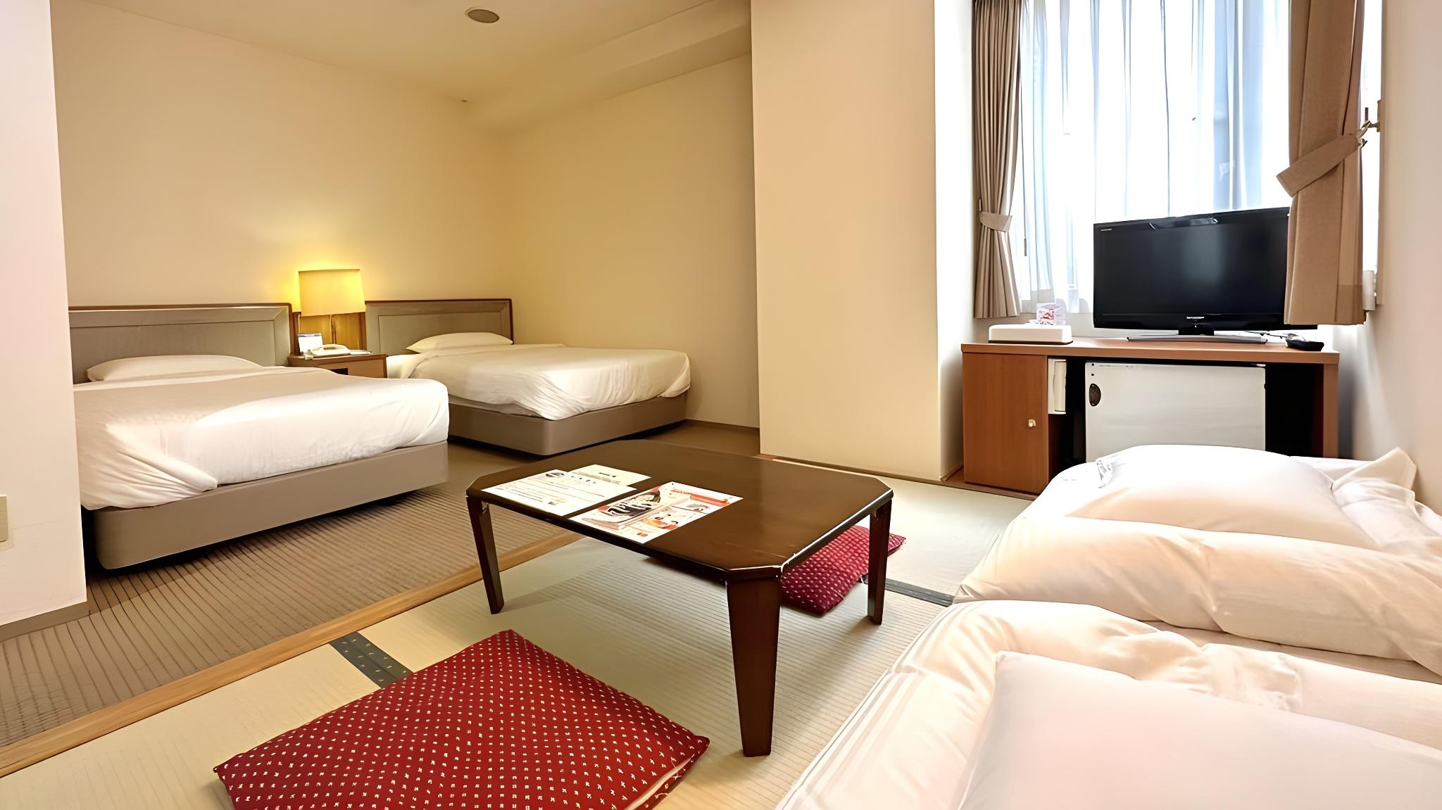 Room, Tatami