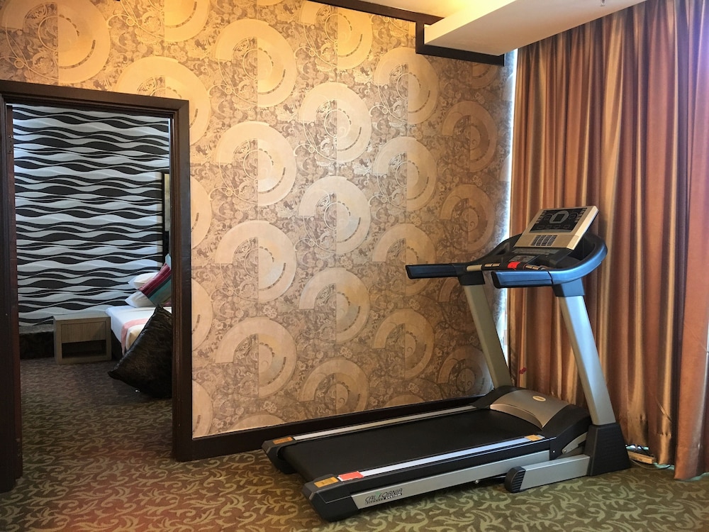 Kinta Riverfront Hotel And Suites 30/63