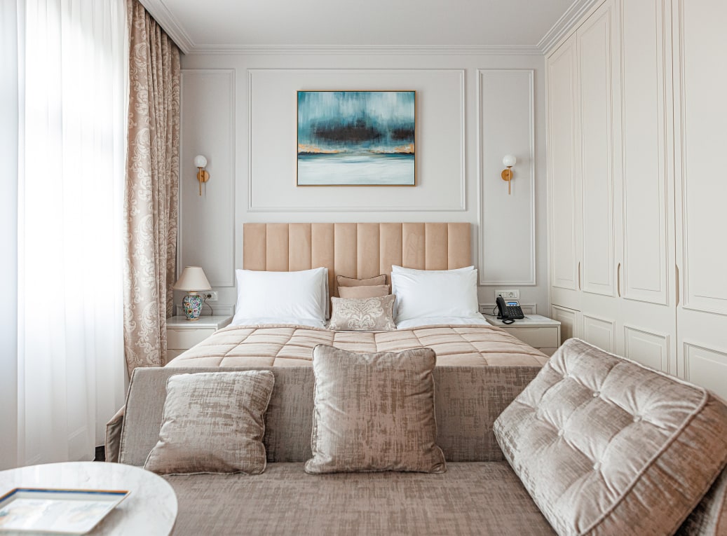 DELUXE, DOUBLE BED, WITH VIEW