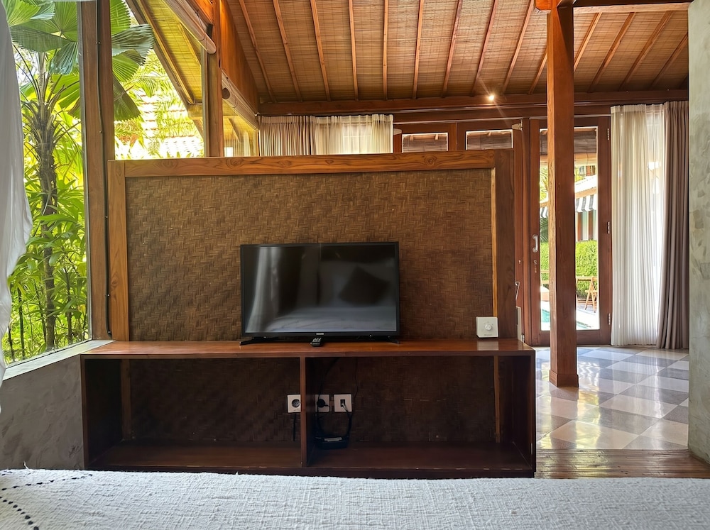 Zin Berawa Villas & Bungalows 16/54