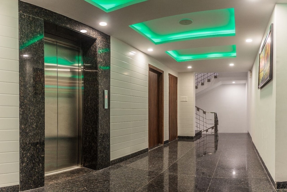Hotel Suktara International 36/49