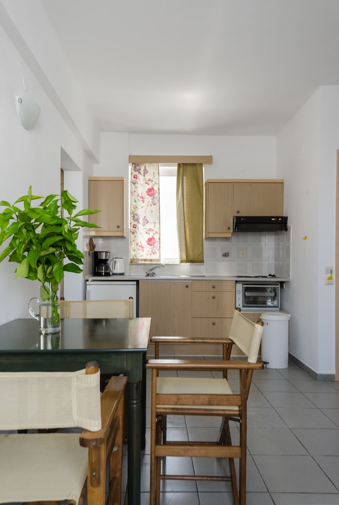 Happiness Apartments 56/75