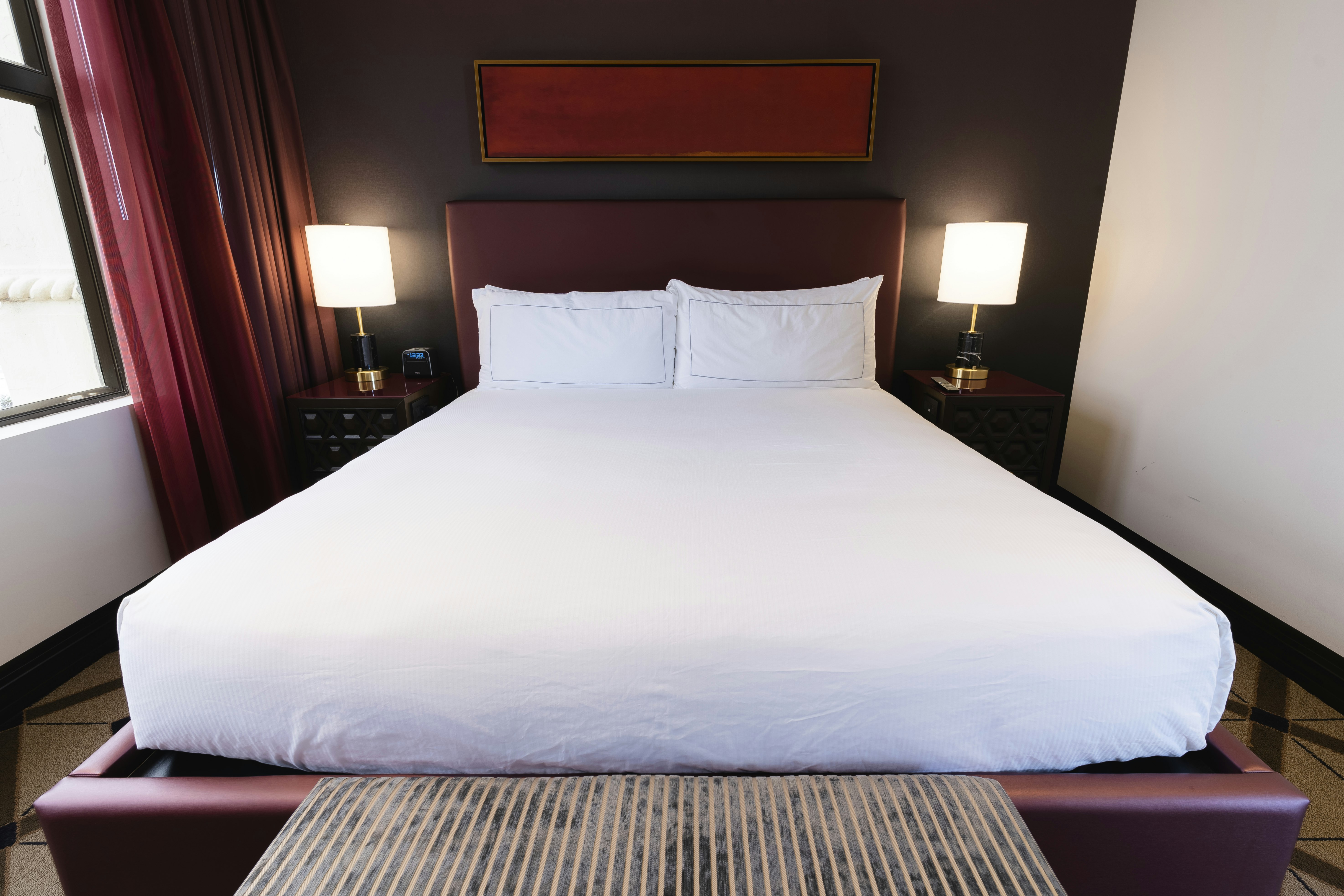 غرفة ركنية بسرير كينج، The Exchange Sacramento, Curio Collection by Hilton 2/3