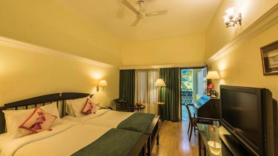 Room, Royal Wing