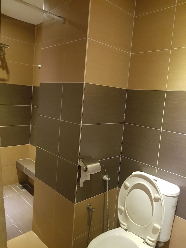 Hotel Golden View Puchong 36/39