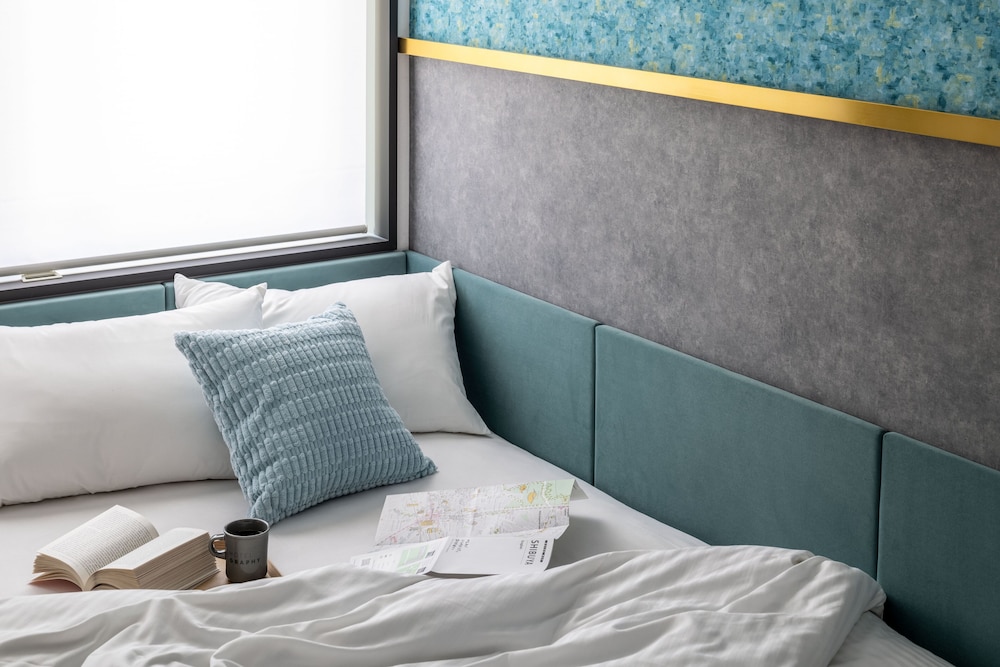 ROOM, DOUBLE BED, SHARED BATHROOM