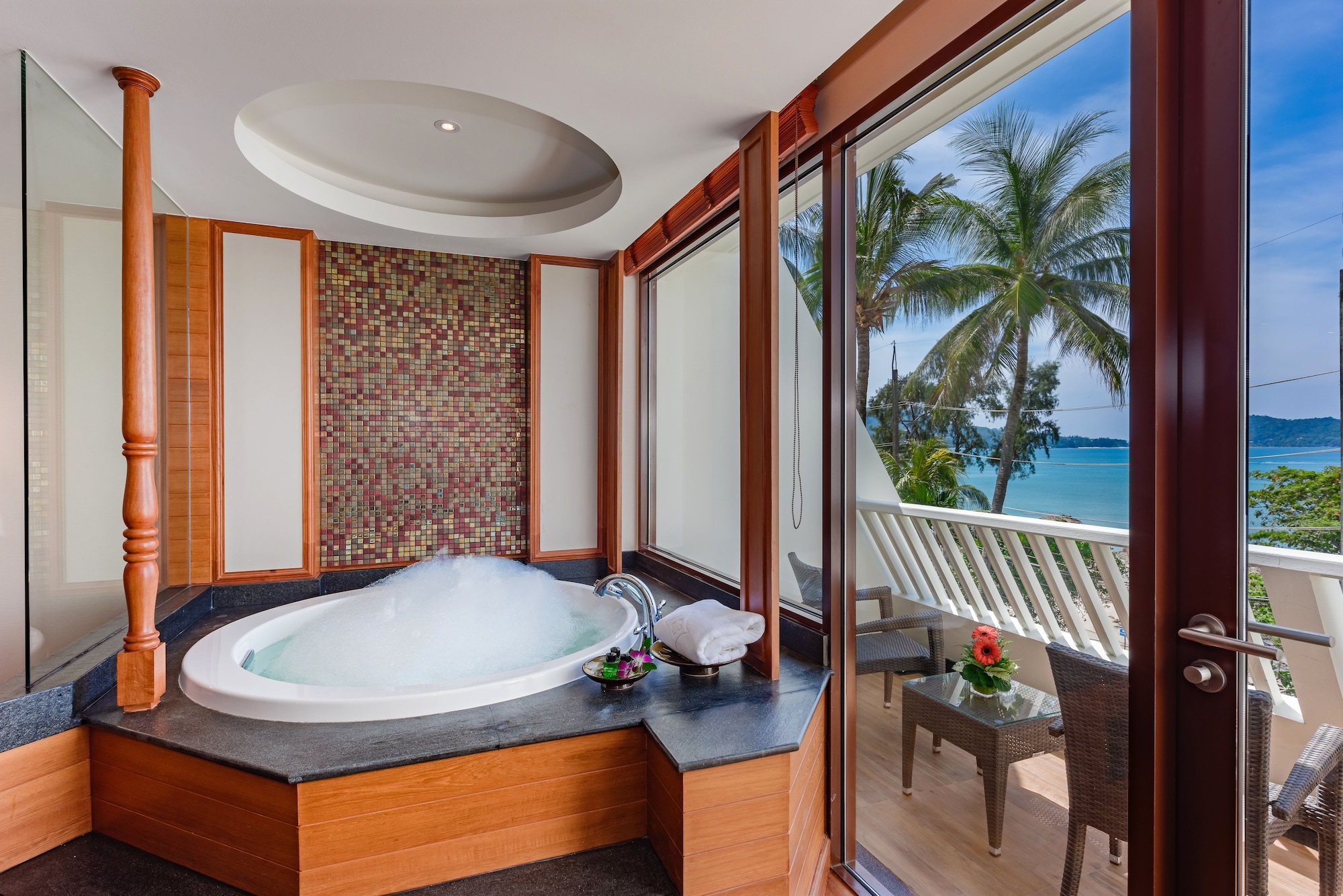 Swimming pool-spa