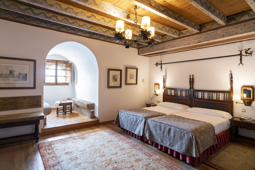 Parador De Vilalba 14/50