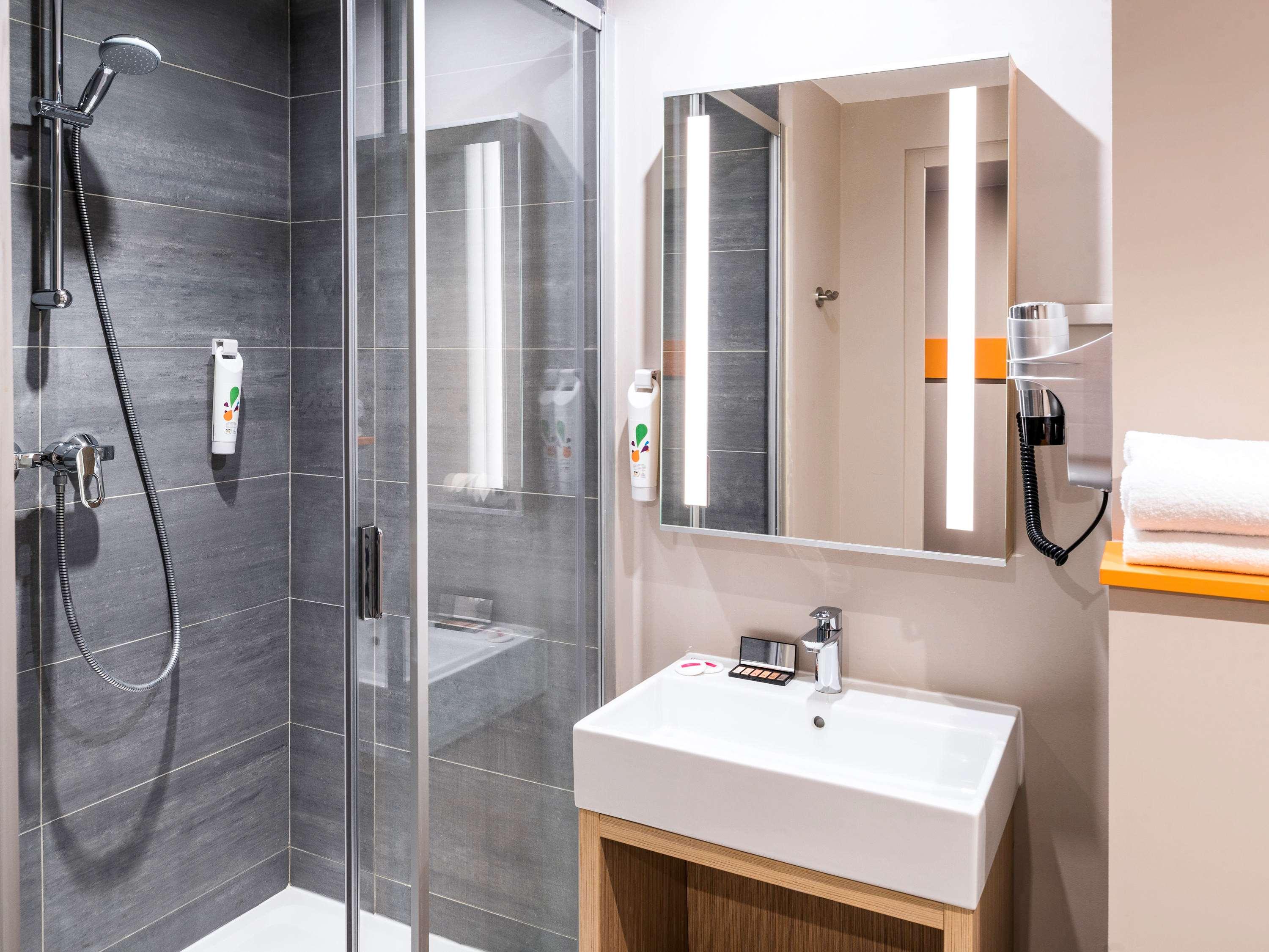 غرفة سوبيريور بسرير مزدوج بإطلالة، Ibis Styles Clamart Gare Grand Paris 2/2
