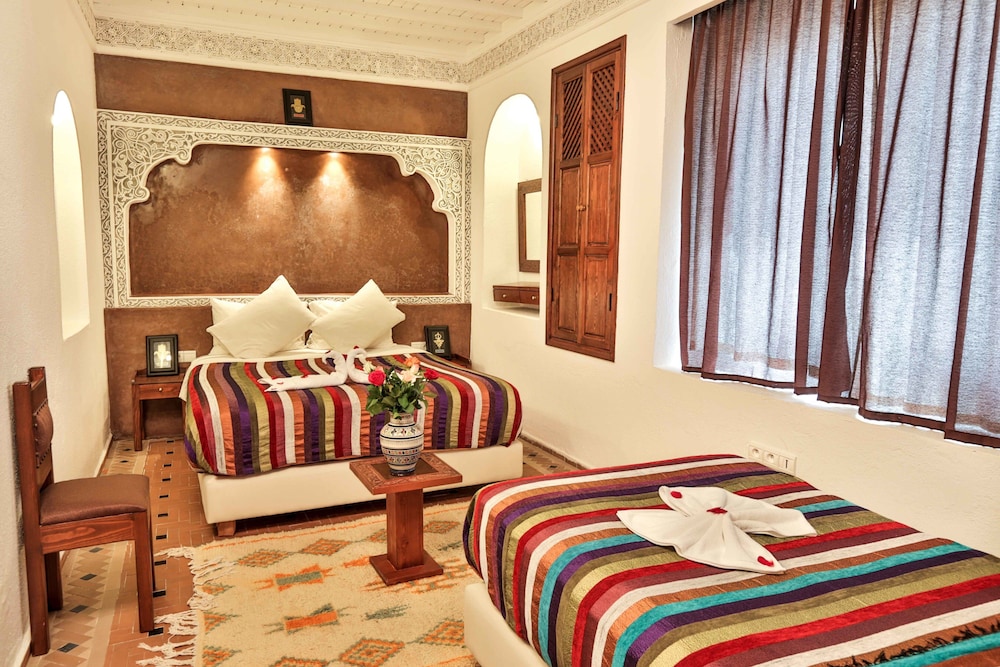 Riad Nakhla 26/62