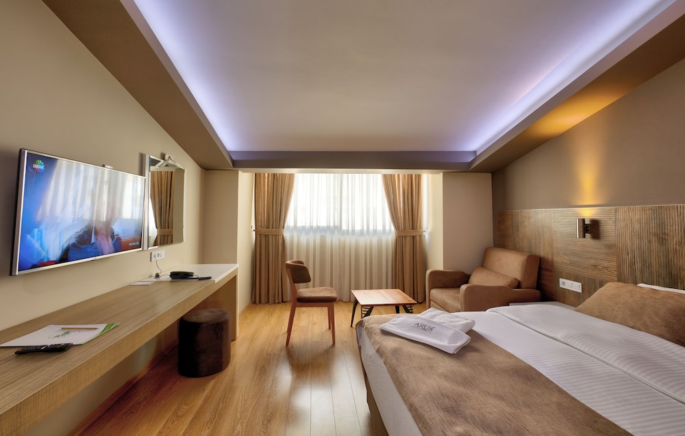 Arus Hotel 14/62