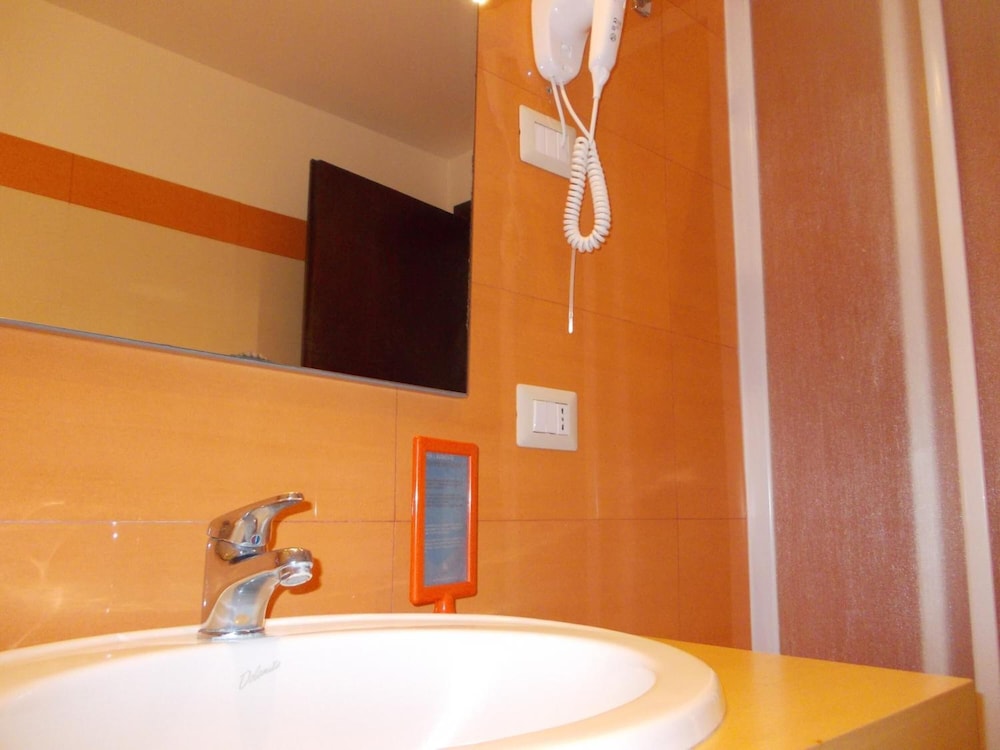 Hotel Catania Town 32/33
