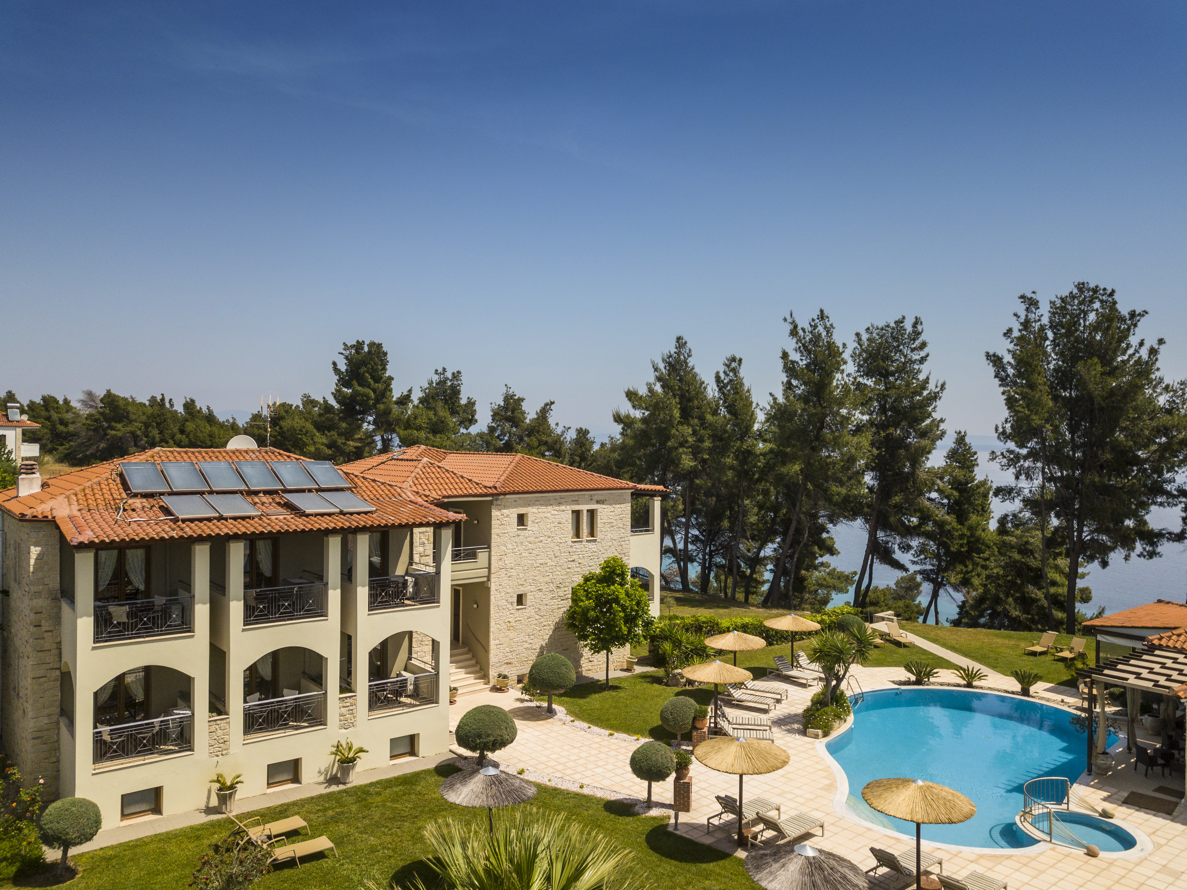 Country Inn Hotel 23/26