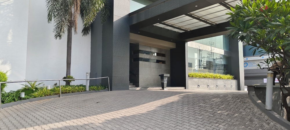 Royal Orchid Central Vadodara 44/50