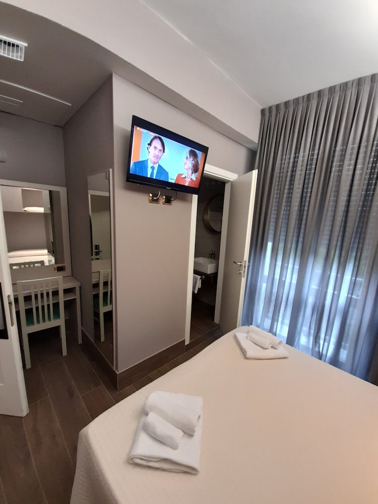 Hotel Royal Plaza 7/27