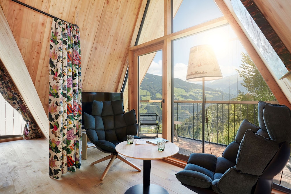 HOCHLEGER - DELUXE CHALETS 33/49