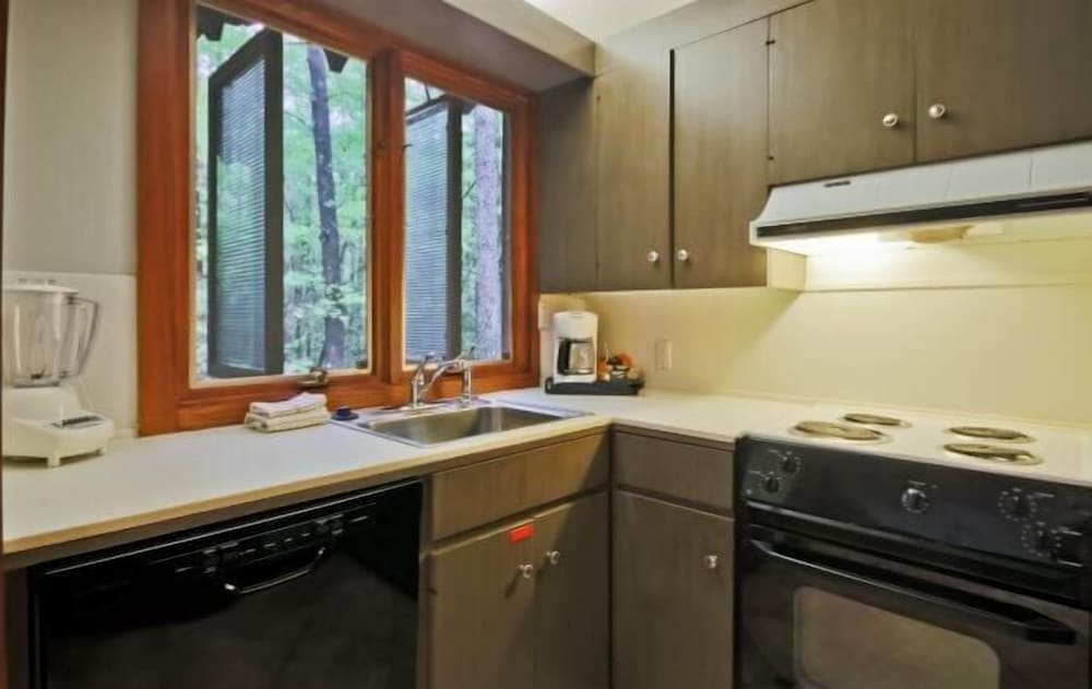 كوخ بسريرين كوين بغرفتي نوم، Callaway Gardens 3/4