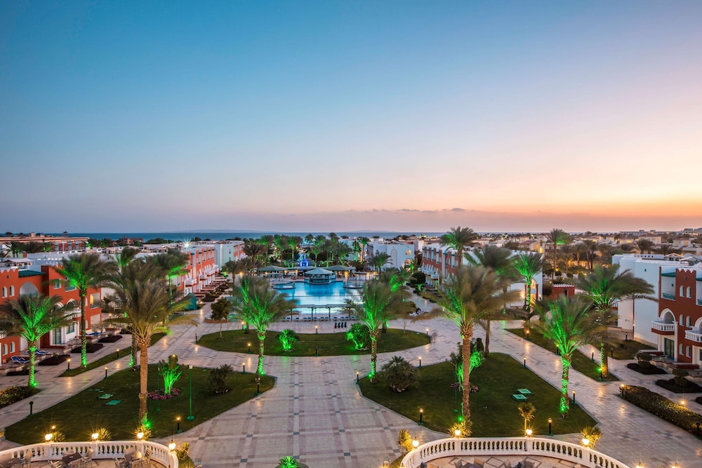 Sunrise Garden Beach Resort and Spa in HURGHADA