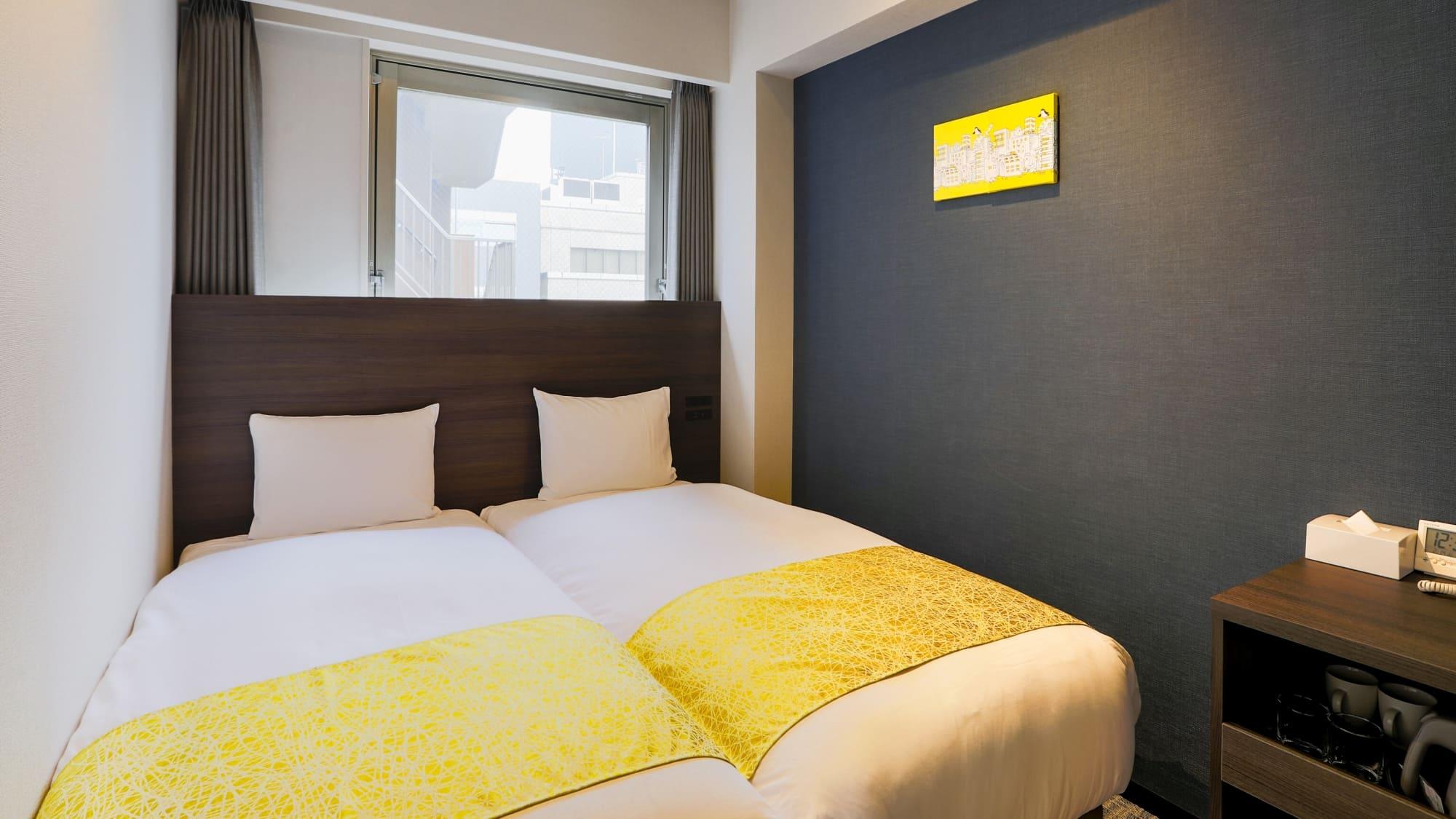 Hollywood, 2 Rooms, Twin Beds