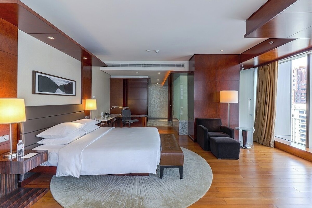 GRAND HYATT KUALA LUMPUR 18/69