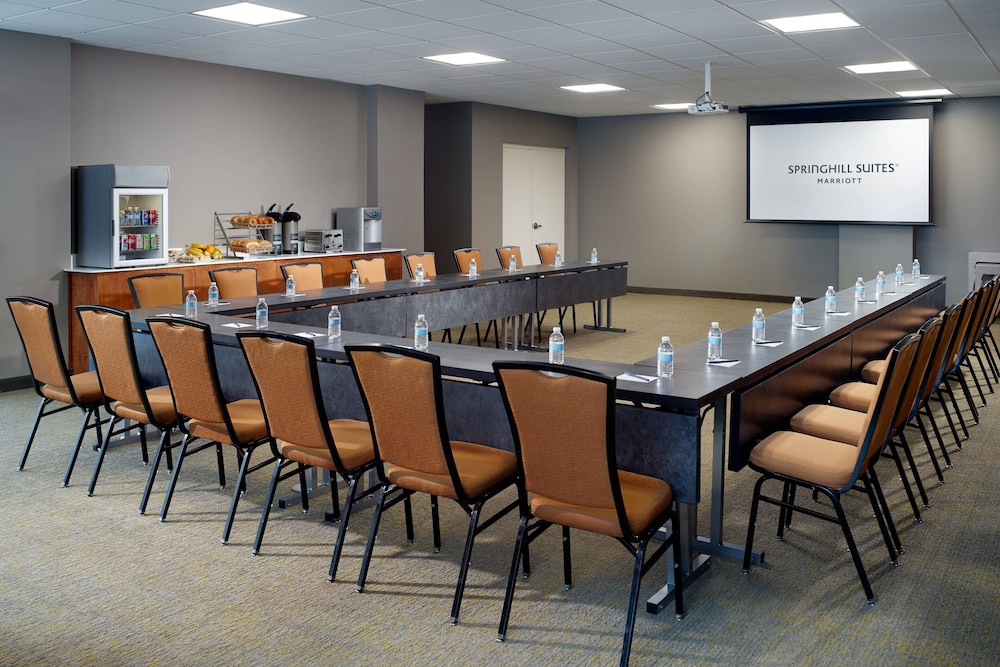 SpringHill Suites by Marriott Atlanta Airport Gateway 41/46
