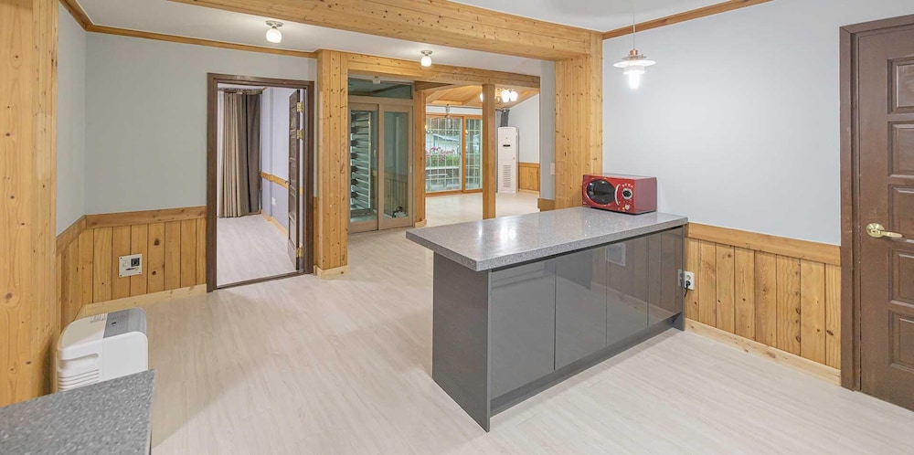 Gyeongju Cabin House Pension 4/50