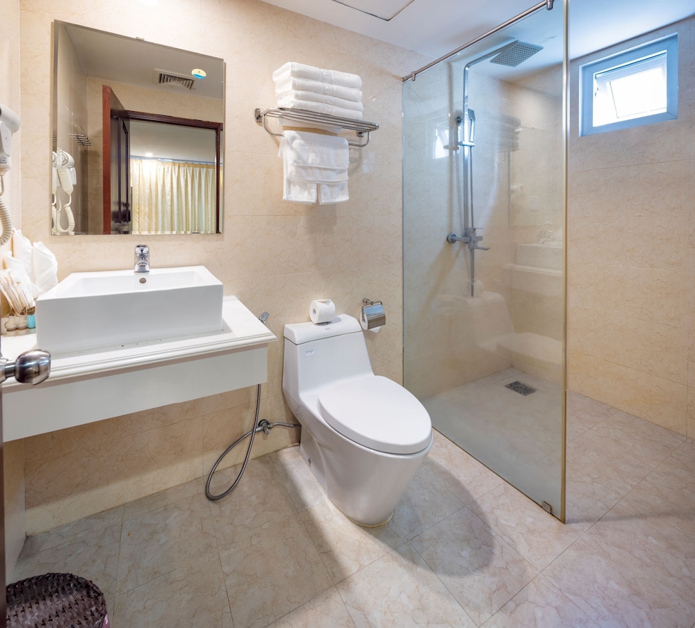 Paris Nha Trang Hotel & Apartment 71/72
