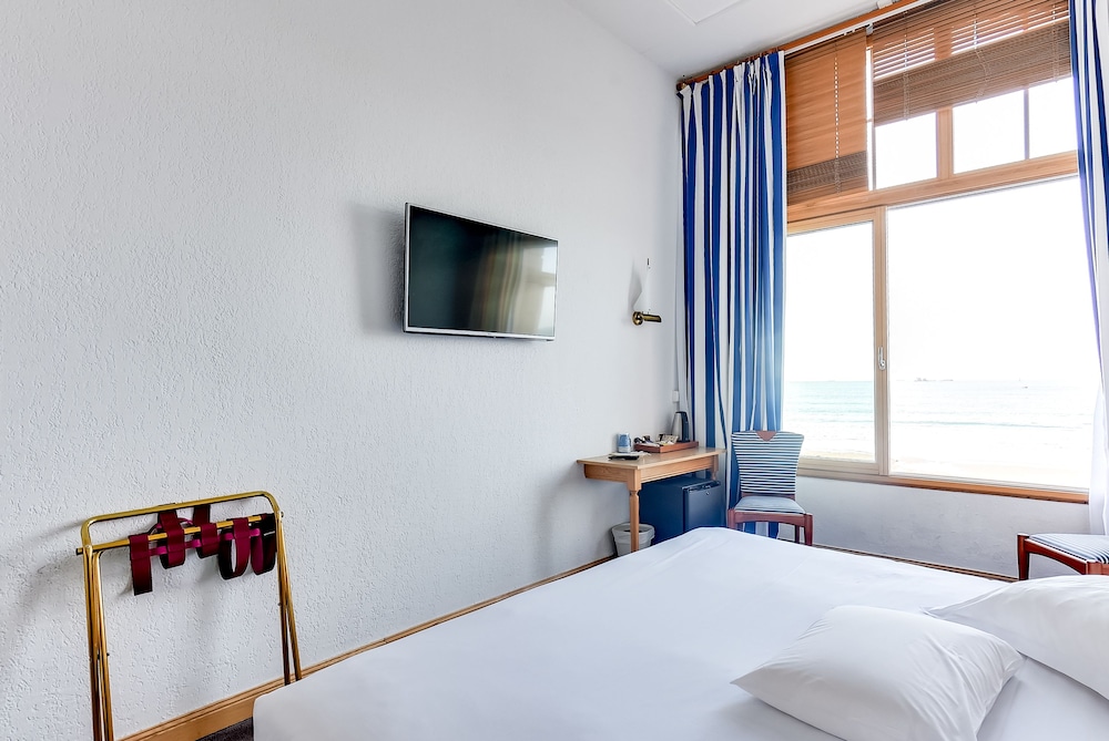 Kyriad Saint Malo Centre Plage 6/50