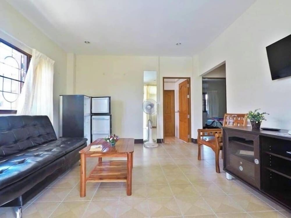 Krisada Beach Resort 34/56