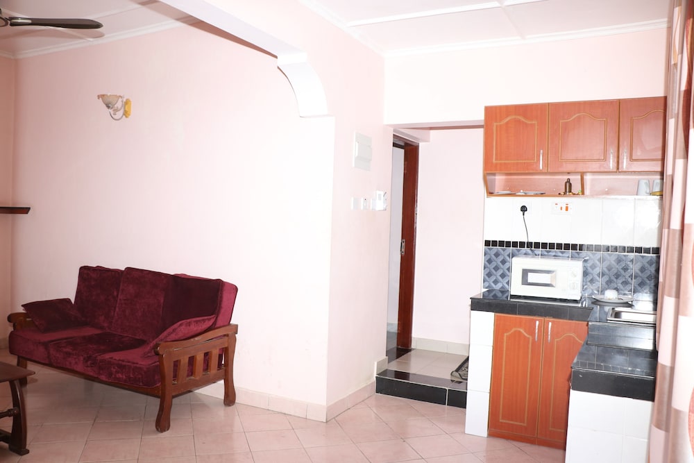 CoastGate Hotel 44/50