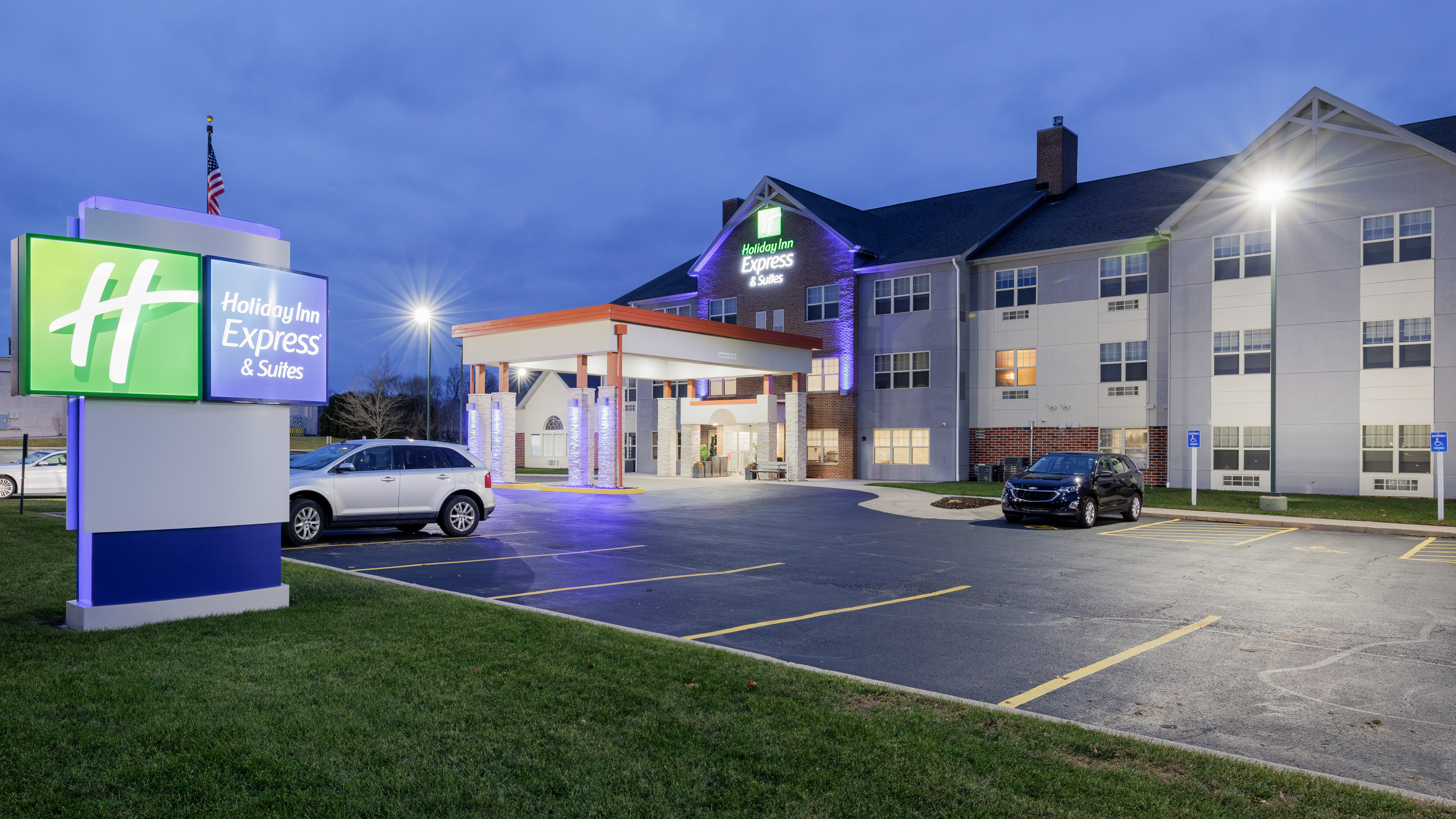 Holiday Inn Express & Suites Zion By IHG 40/43