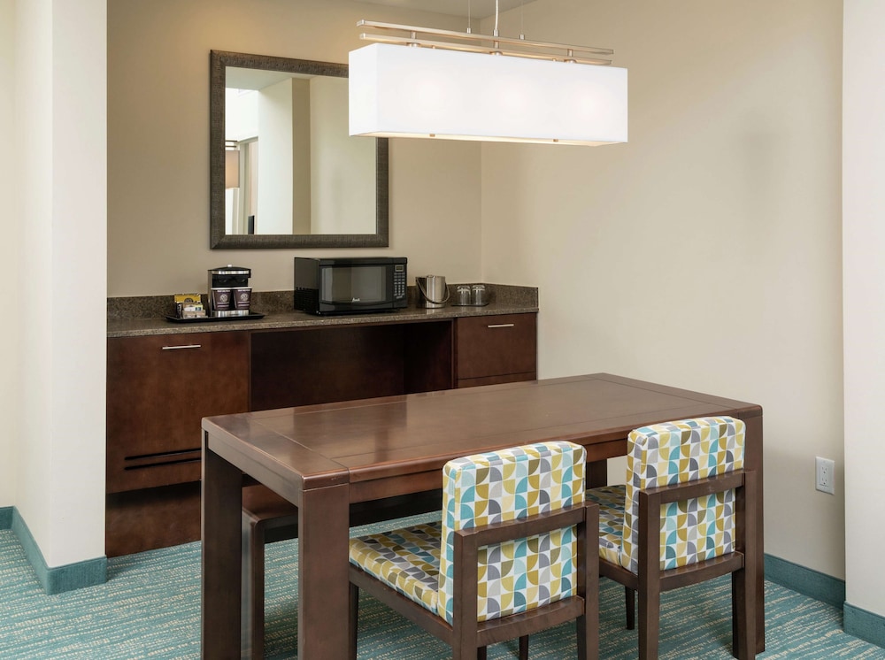 Doubletree By Hilton Miami Doral 37/44