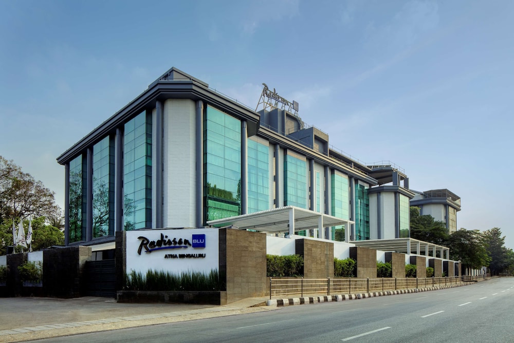 Radisson Blu Atria Bengaluru 1/76