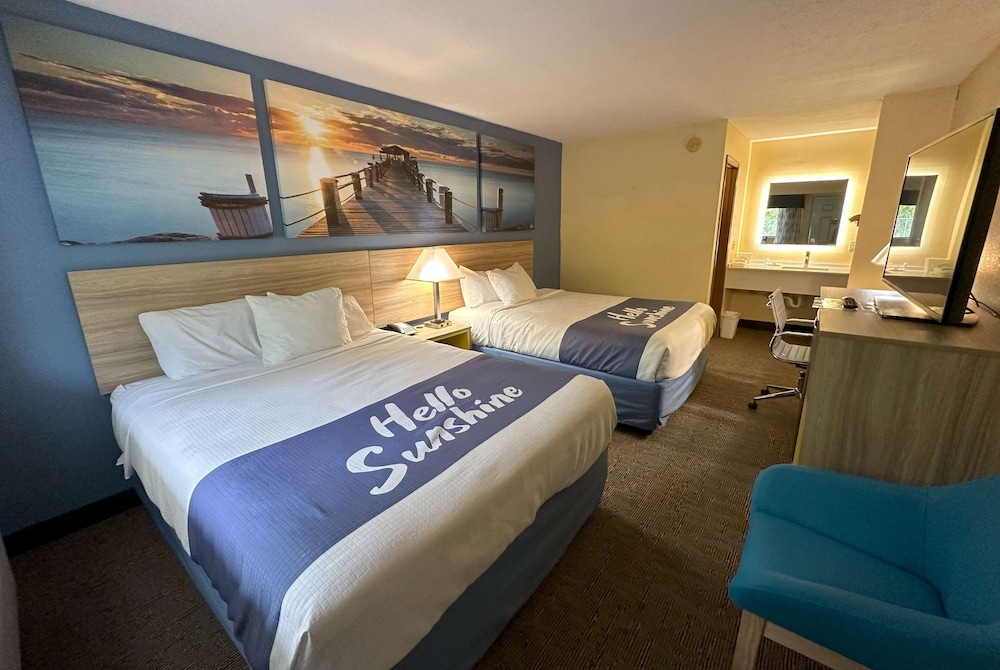 Days Inn by Wyndham Renfro Valley Mount Vernon 12/50