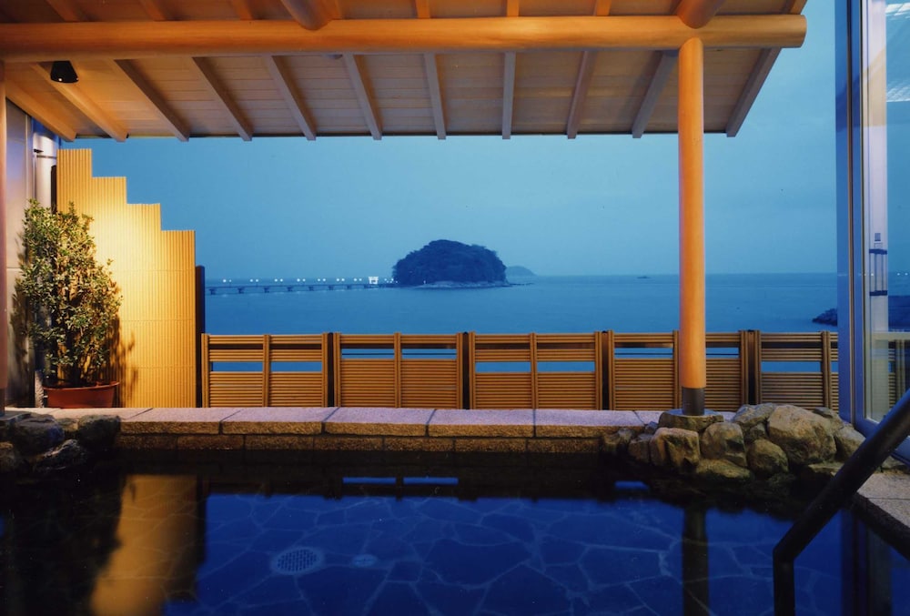 Gamagori Onsen Hotel Takeshima 5/18