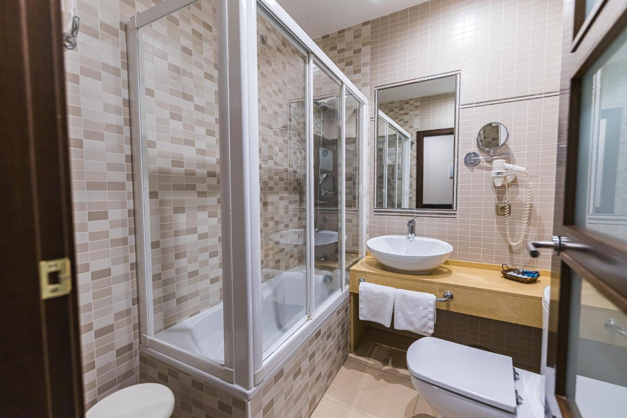 Hotel Machaco 50/50