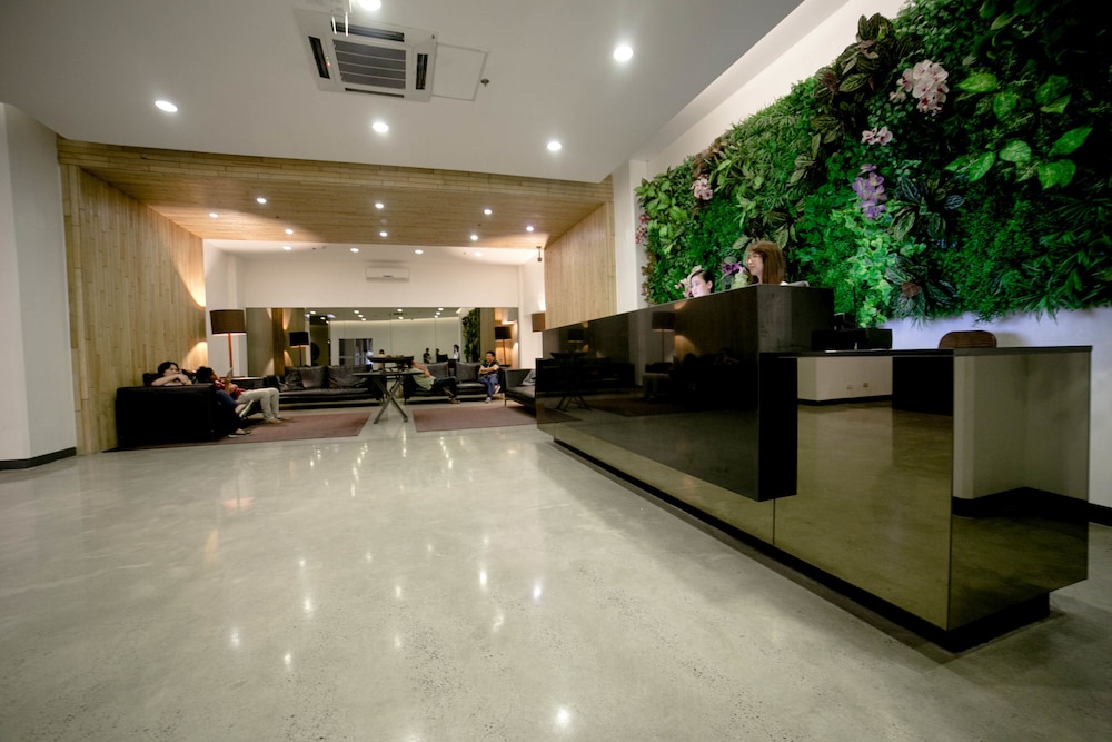 Green Sun Hotel 8/43