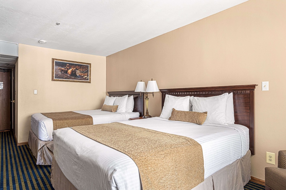 Chateau Big Bear Boutique Hotel, BW Signature Collection 21/55