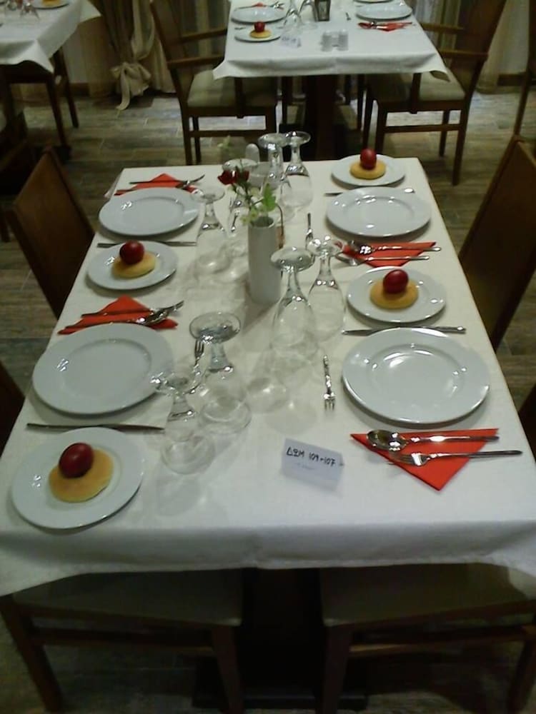 Hotel Rodovoli 33/50