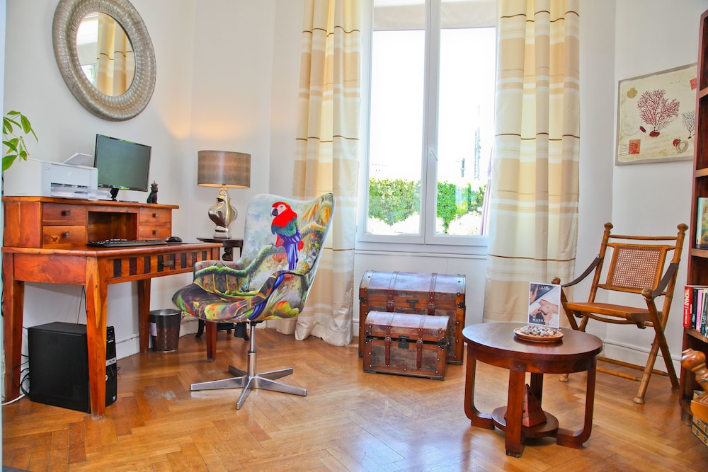 La Villa Cap D Antibes 60/77