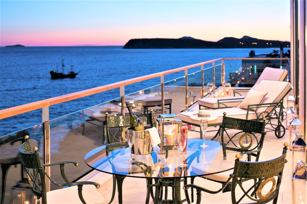 Royal Princess Hotel 28/50