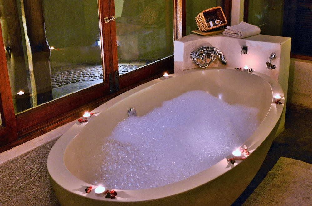 Black Rhino Game Lodge 30/69