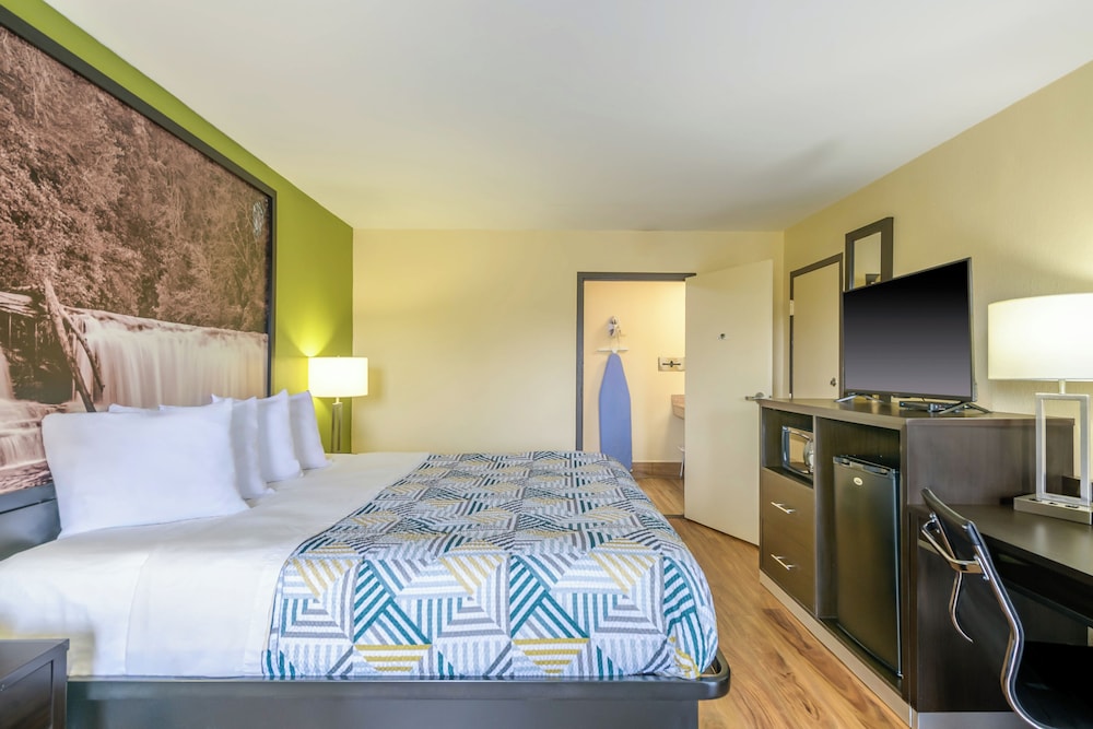 Motel6 Forsyth, GA – Tift College 15/38