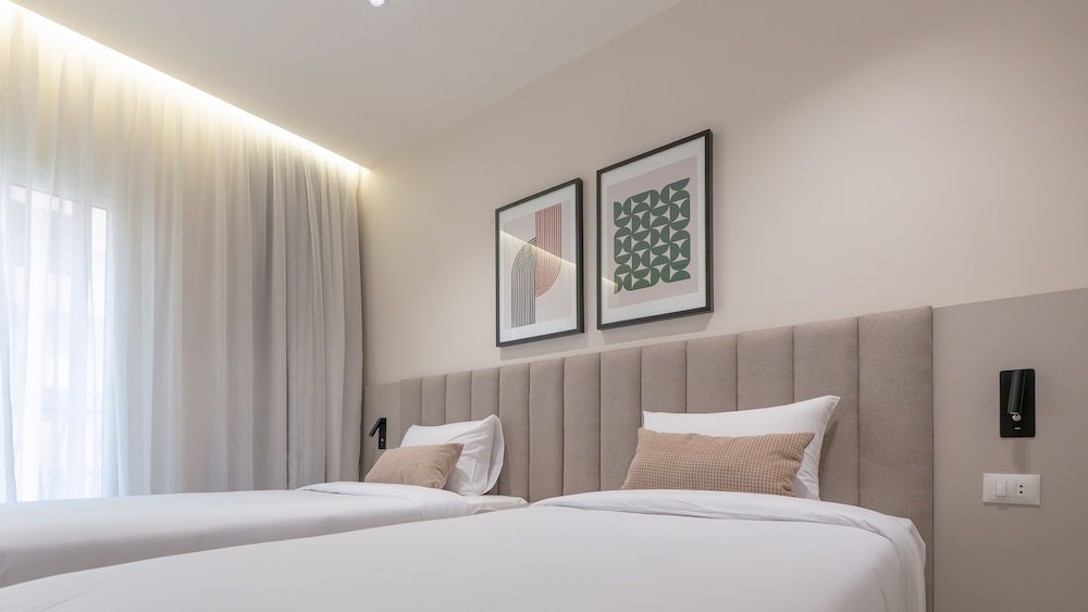 Prime Residence Zayed Heights 15/50