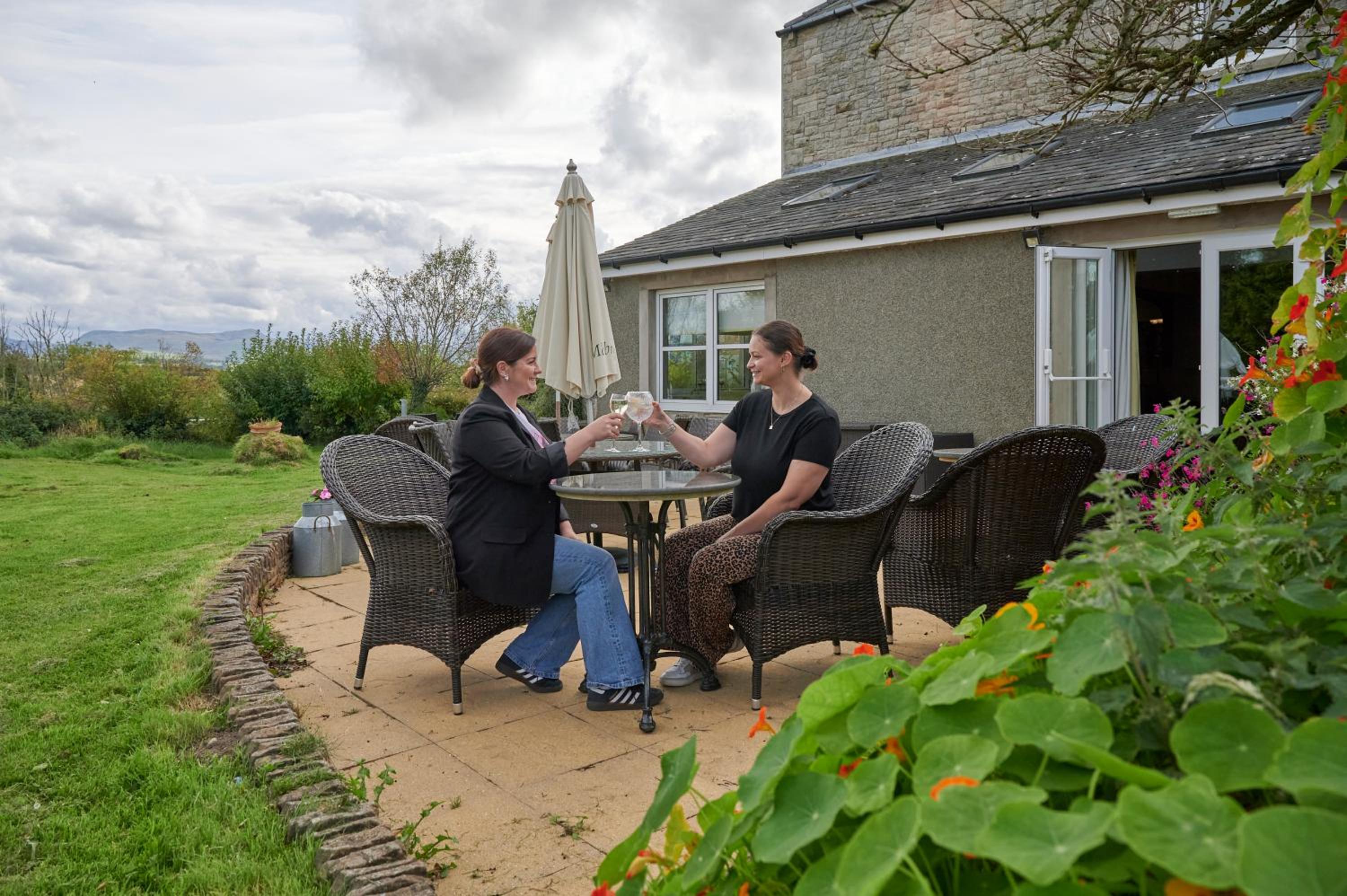 The Melbreak Country Hotel 12/12