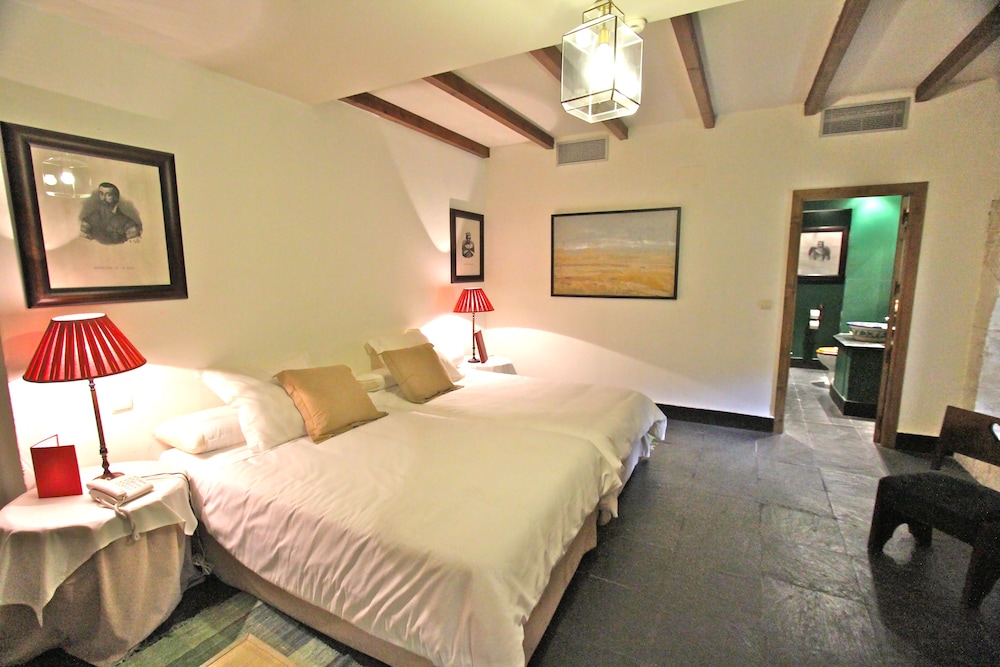 STANDARD, DOUBLE BED